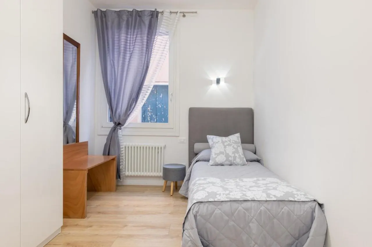 Rialto Bridge Luxury Apartment Venice